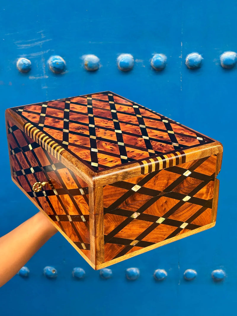 Heritage Diamond Marquetry Thuya Jewelry Box