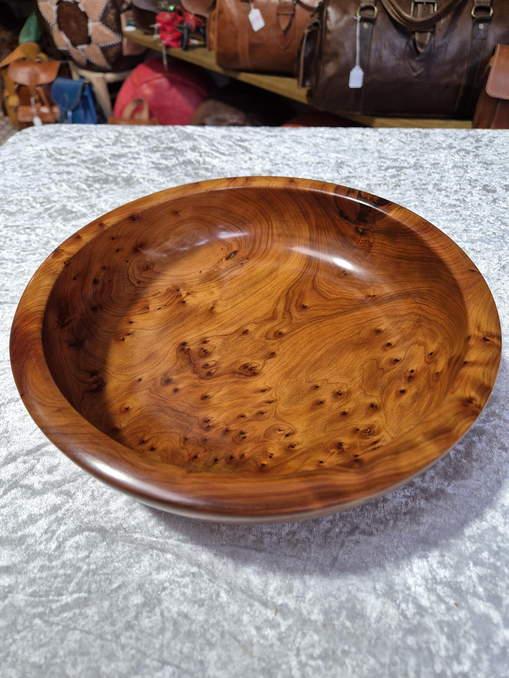 Moroccan Thuya Wood Bowl – Hand-Turned Araar Burl Decorative Bowl
