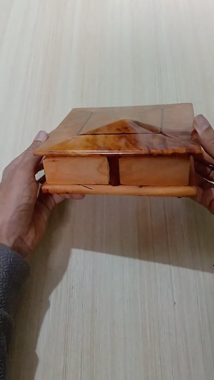 Moroccan Thuya Wood Jewelry Box – Handcrafted Carved Multi-Compartment